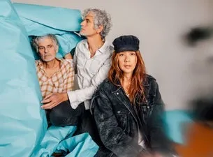 BLONDE REDHEAD