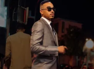 OCTOBER LONDON & live band